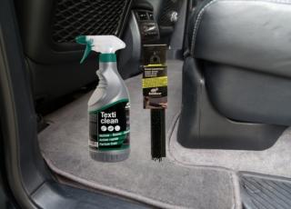 Taps to clean your car mats with Candicar!